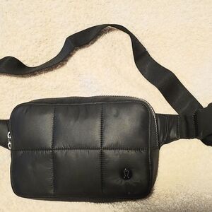 Lululemon grid bag